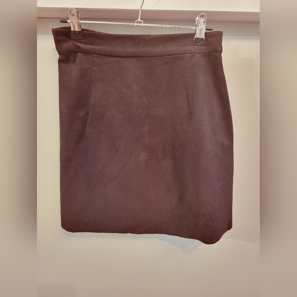 ARITZIA Wilfred Free Nescher Faux Suede Skirt - Picture 3 of 4